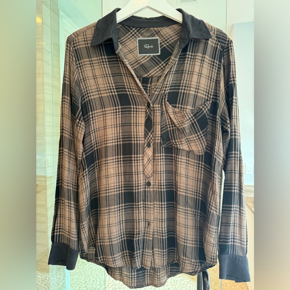 Rails Flannel size small
